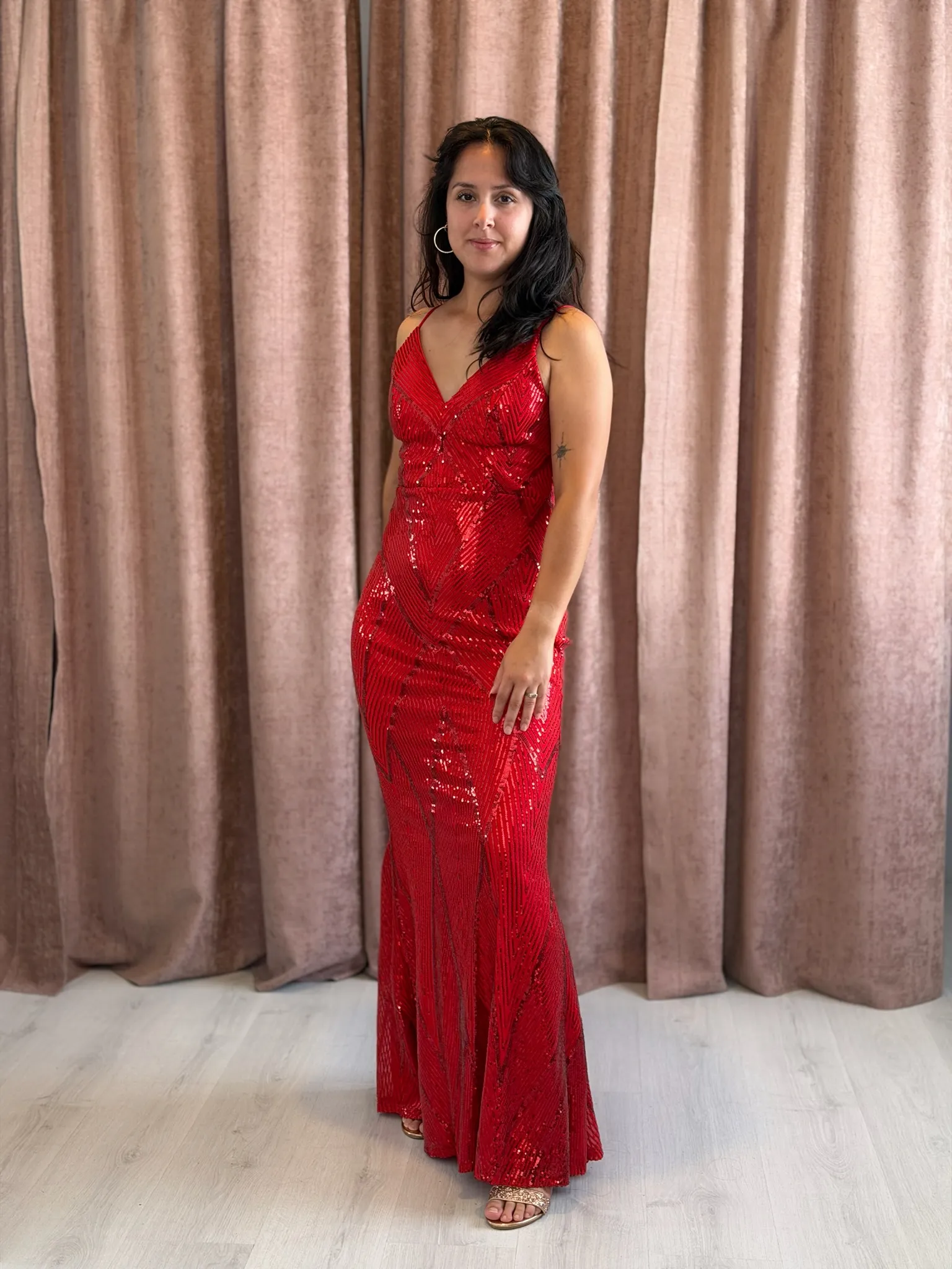 Vestido rojo con lentejuelas y tiras, Largo - 010 - Imagen 2