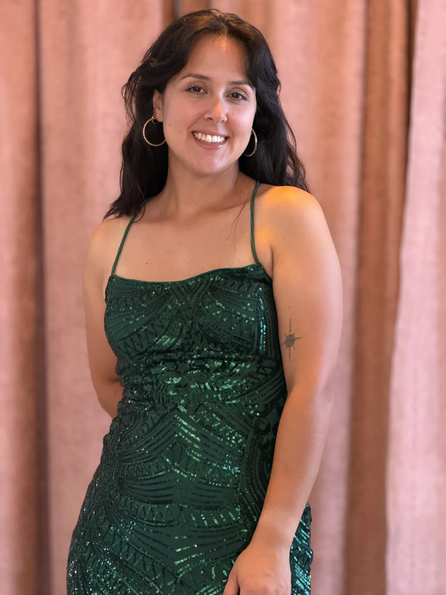 Vestido con diseño en lentejuelas, Largo - 041 - Imagen 1