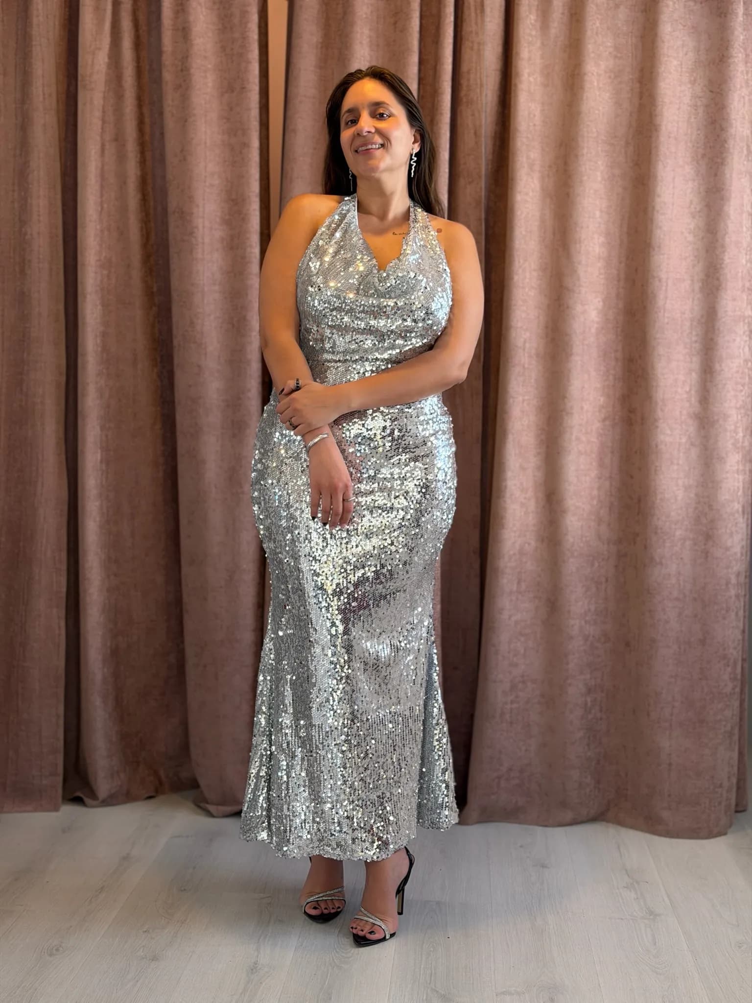 Vestido plateado con lentejuelas - 033 - Imagen 4